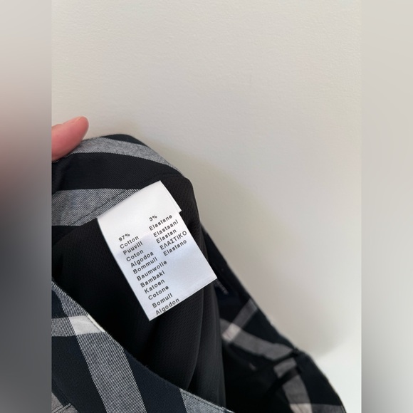 Burberry Golf Plaid Pleated Skort size 6, New With Tags attached - Picture 10 of 11